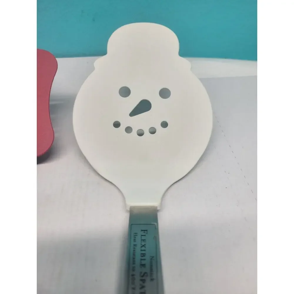 WIlliams Sonoma Snowflake Snowman Gingerbread Man Amco Spatulas Holiday Set of 3